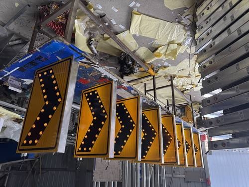 廊坊太阳能交通标牌的核心部件是电池,电池多久